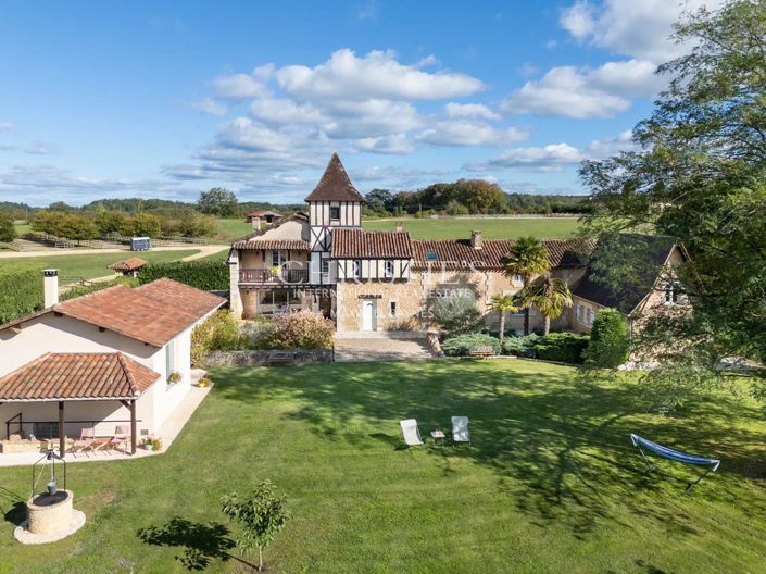 Image No.24-6 Bed House for sale