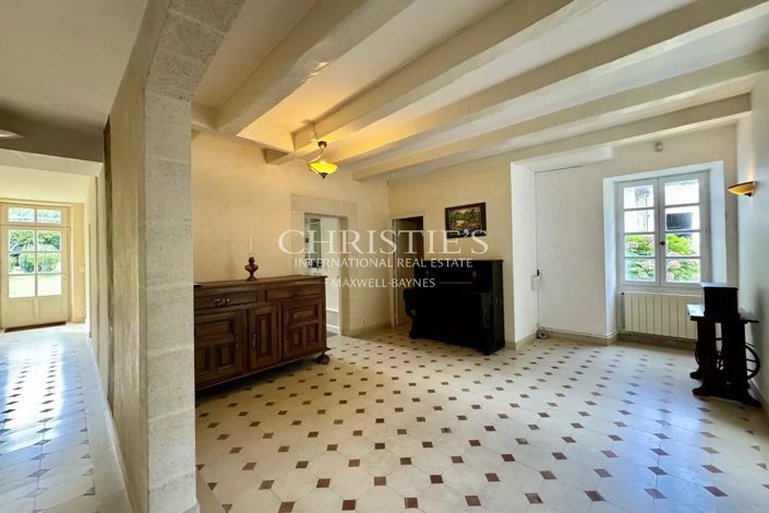 Image No.12-11 Bed House for sale