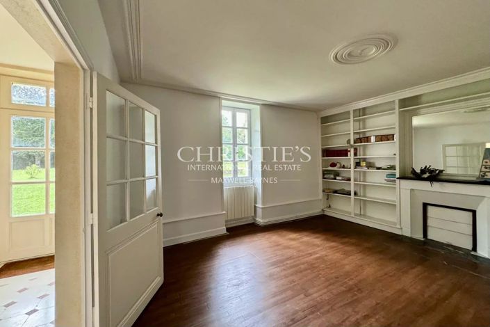 Image No.17-11 Bed House for sale