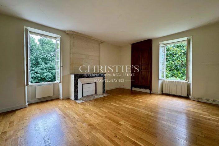 Image No.24-11 Bed House for sale