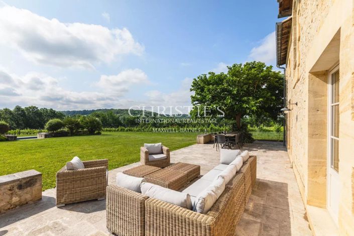 Image No.15-7 Bed House for sale