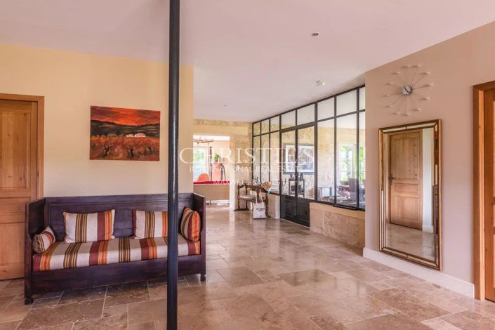 Image No.16-7 Bed House for sale