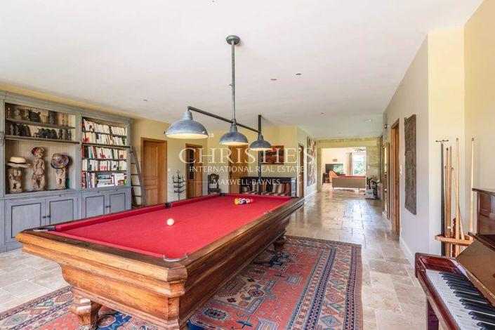 Image No.17-7 Bed House for sale