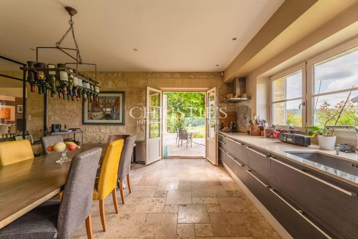 Image No.19-7 Bed House for sale