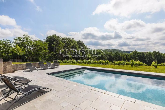 Image No.2-7 Bed House for sale