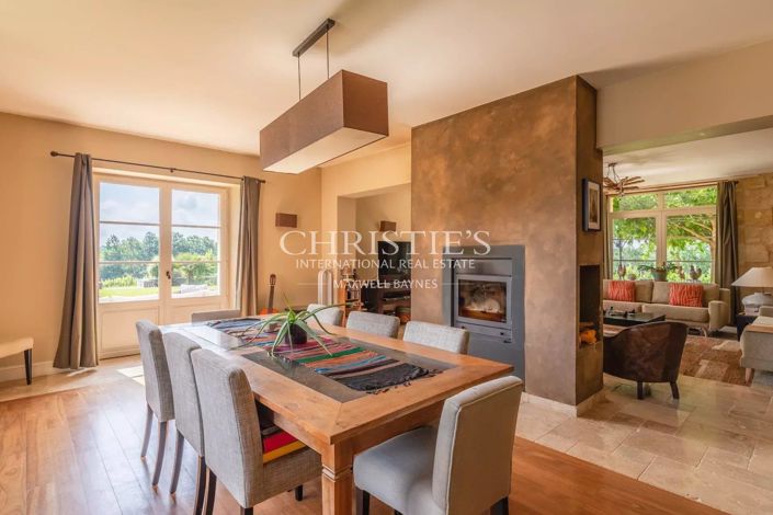 Image No.23-7 Bed House for sale