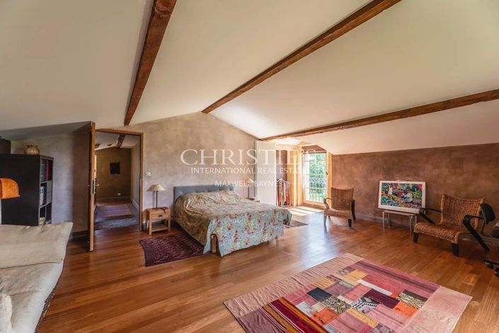 Image No.27-7 Bed House for sale