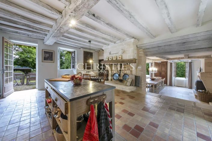 Image No.12-6 Bed House for sale