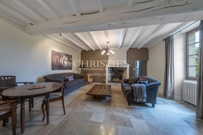 Image No.13-6 Bed House for sale