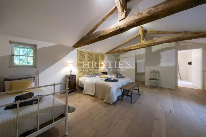 Image No.29-6 Bed House for sale