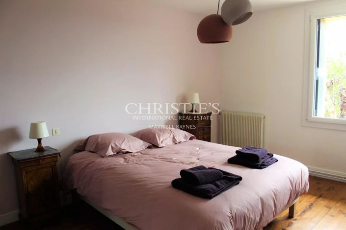 Image No.5-4 Bed House for sale