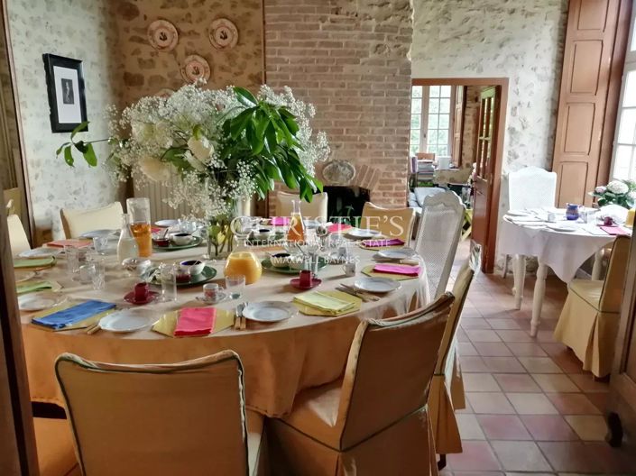 Image No.11-11 Bed House for sale