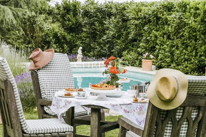 Image No.16-11 Bed House for sale