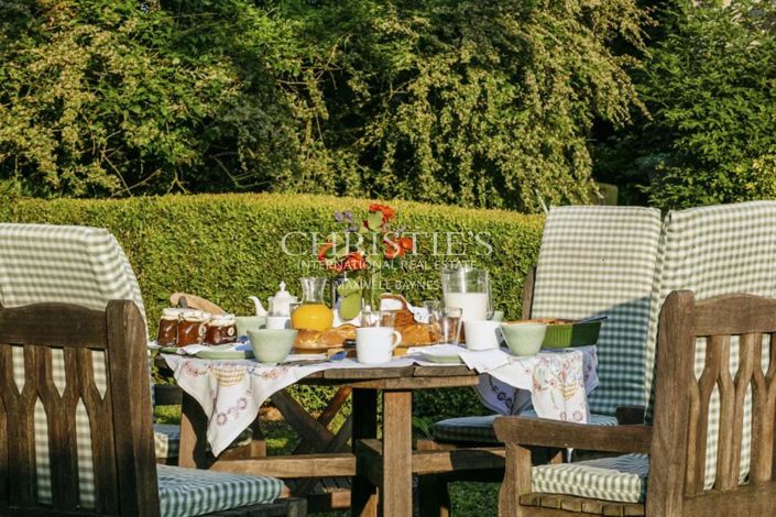 Image No.24-11 Bed House for sale