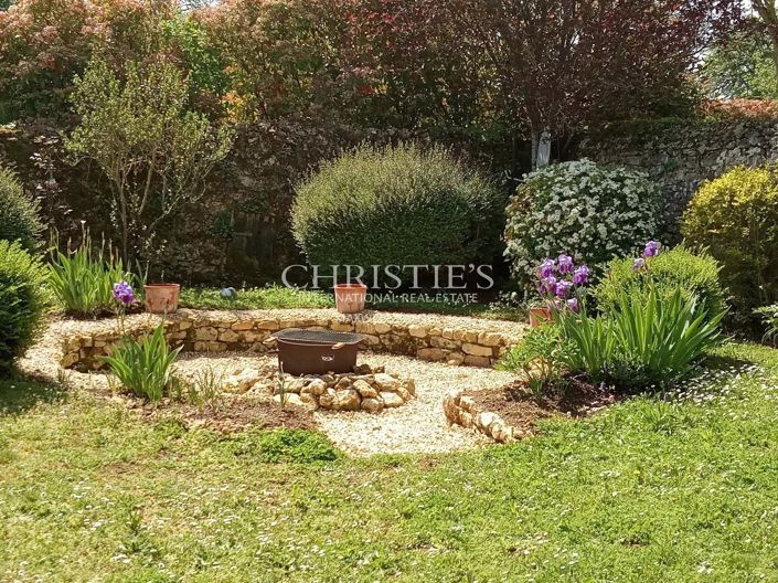 Image No.25-11 Bed House for sale