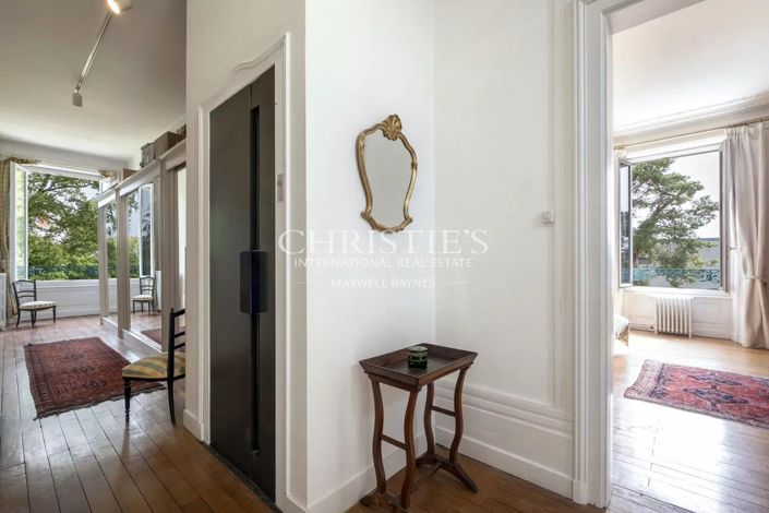 Image No.20-7 Bed House for sale