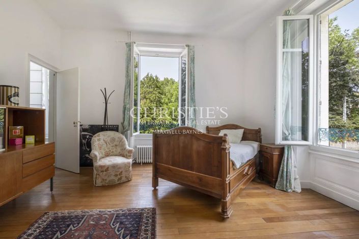 Image No.26-7 Bed House for sale