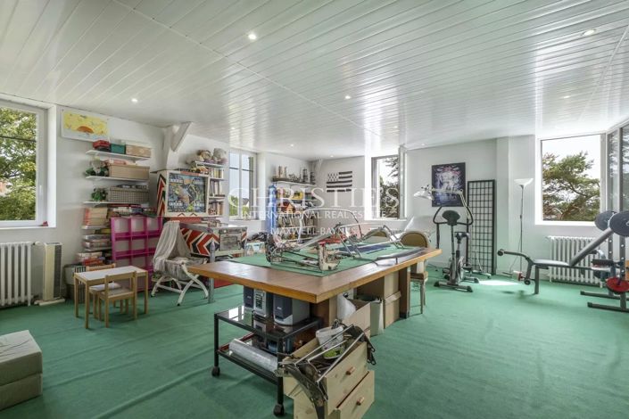 Image No.32-7 Bed House for sale