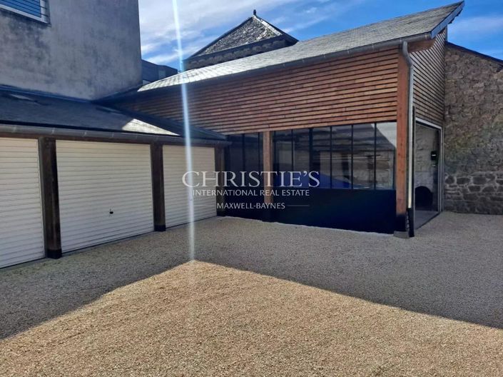 Image No.44-7 Bed House for sale