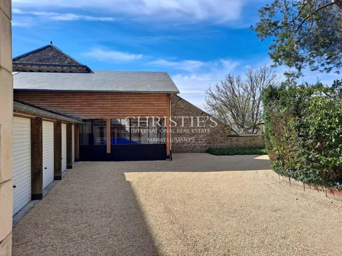 Image No.8-7 Bed House for sale