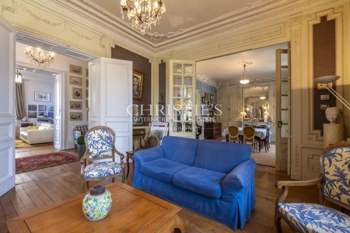 Image No.9-7 Bed House for sale