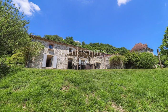 Image No.10-9 Bed House for sale