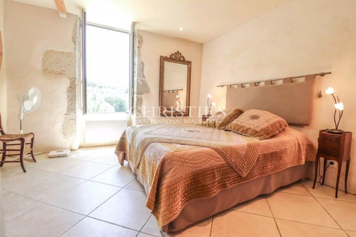 Image No.18-9 Bed House for sale