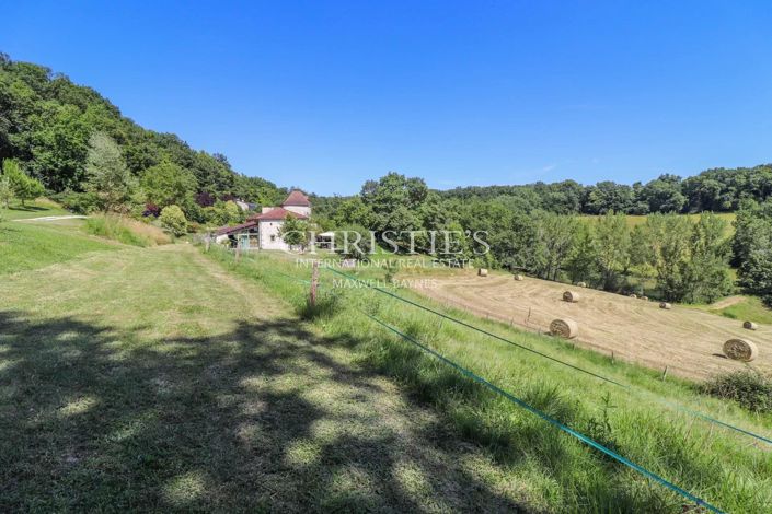 Image No.2-9 Bed House for sale