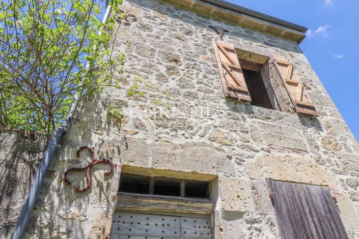 Image No.8-9 Bed House for sale