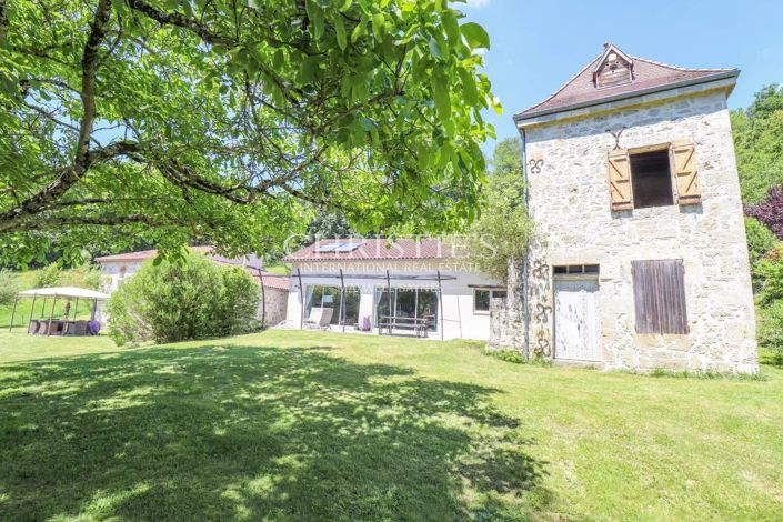 Image No.9-9 Bed House for sale