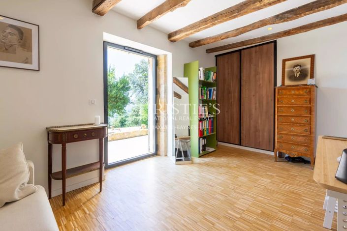 Image No.15-4 Bed House for sale