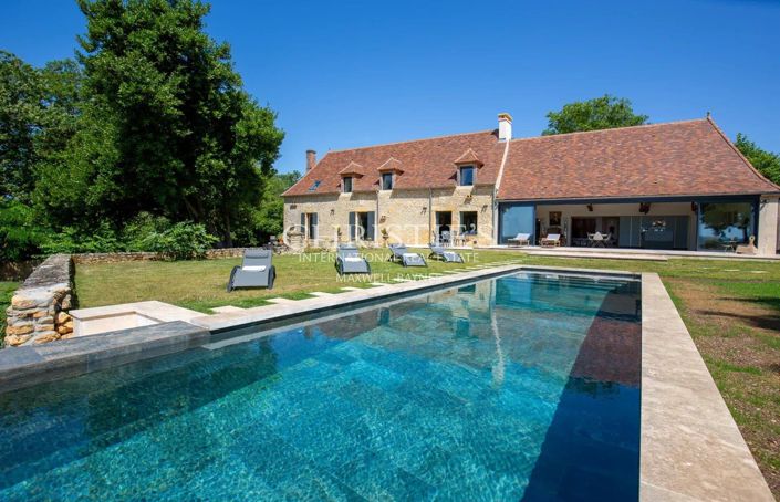 Image No.8-4 Bed House for sale