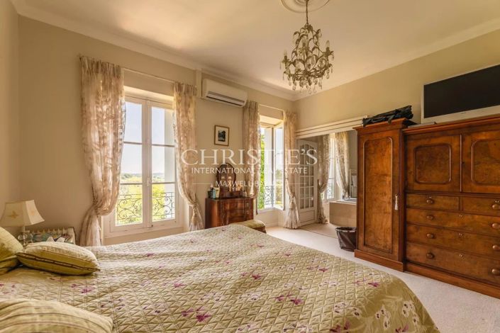 Image No.17-7 Bed House for sale