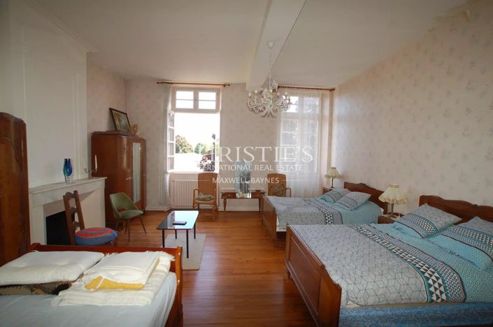 Image No.6-House for sale