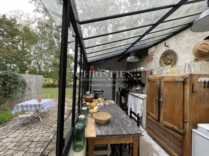 Image No.17-5 Bed House for sale