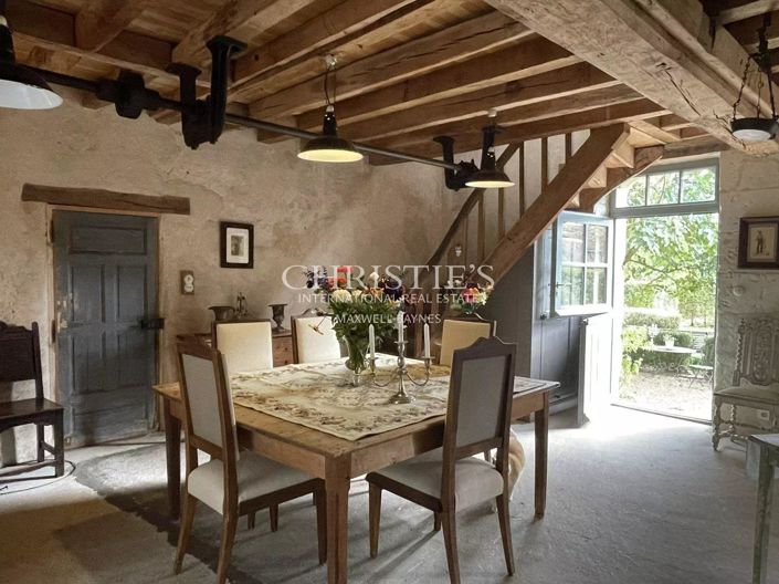 Image No.4-5 Bed House for sale