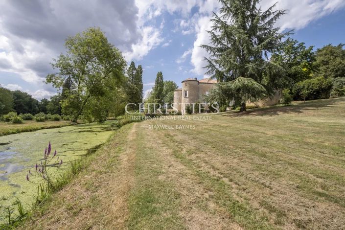 Image No.6-7 Bed House for sale