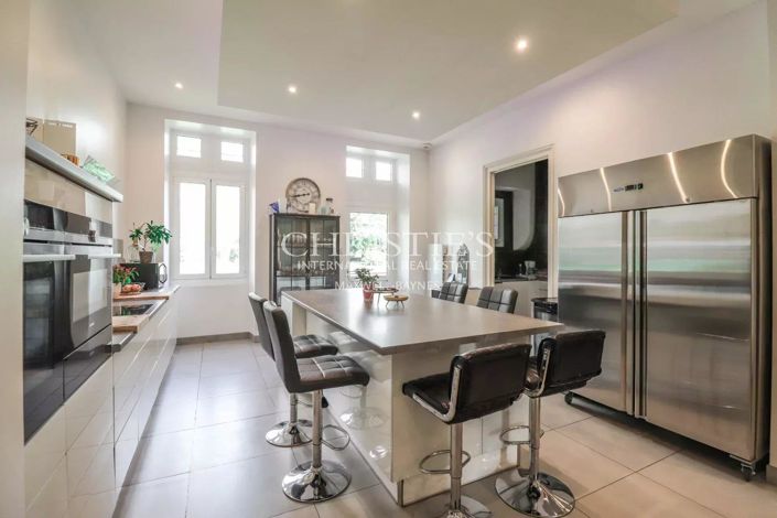 Image No.13-9 Bed House for sale