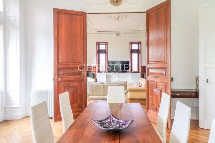 Image No.8-9 Bed House for sale