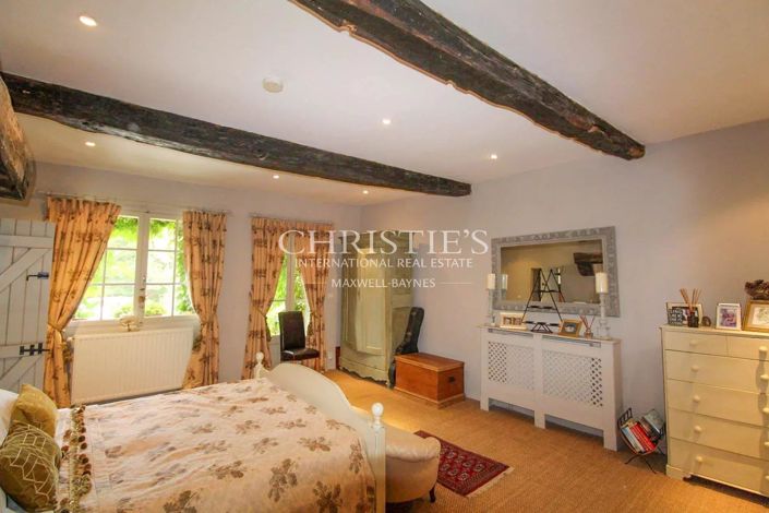 Image No.18-5 Bed House for sale