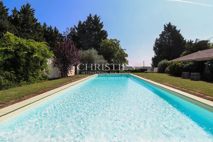 Image No.2-5 Bed House for sale