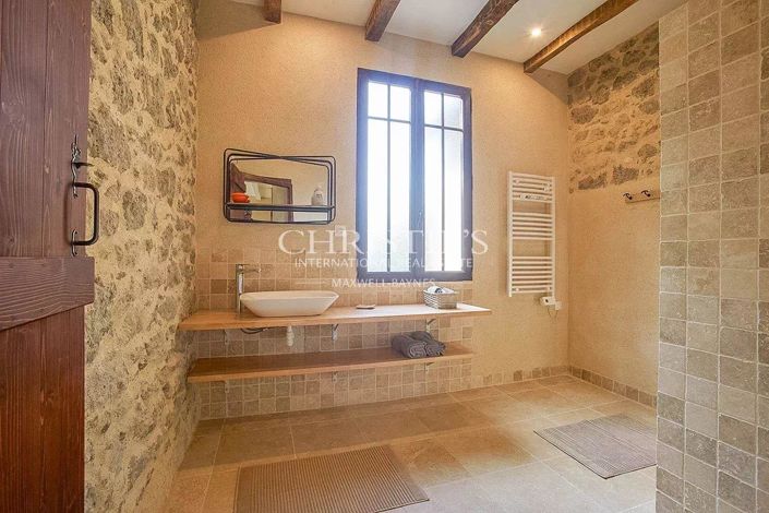 Image No.15-5 Bed House for sale