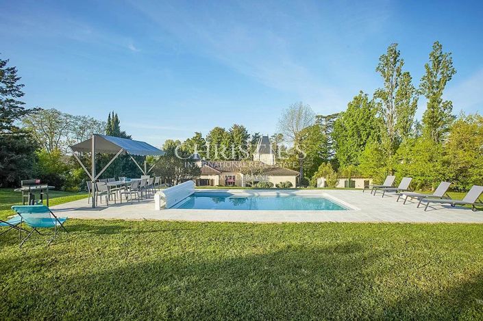 Image No.2-5 Bed House for sale