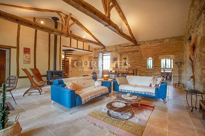 Image No.4-5 Bed House for sale