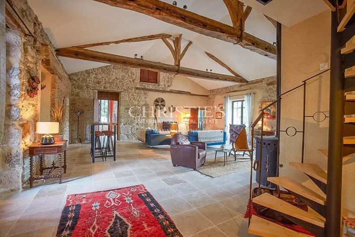 Image No.7-5 Bed House for sale