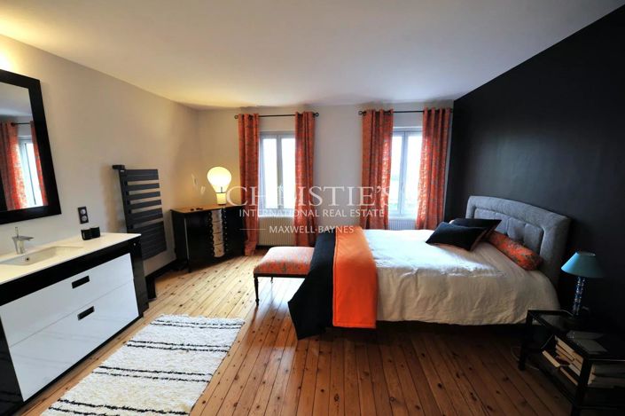 Image No.4-4 Bed House for sale