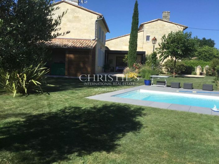 Image No.8-4 Bed House for sale