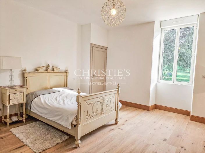 Image No.14-7 Bed House for sale