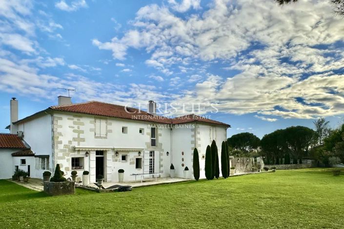 Image No.2-Maison de 5 chambres à vendre à Saintes