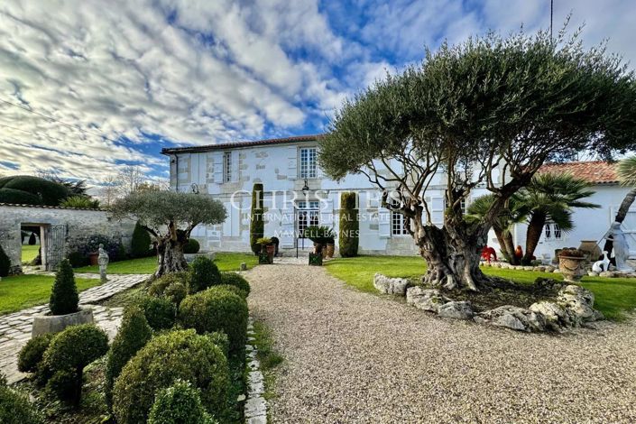 Image No.4-5 Bed House for sale